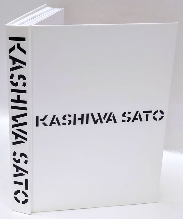 KASHIWA SATO 「佐藤可士和展」公式図録(国立新美術館, SAMURAI, TBSグロウディア編集) /  古本、中古本、古書籍の通販は「日本の古本屋」 / 日本の古本屋